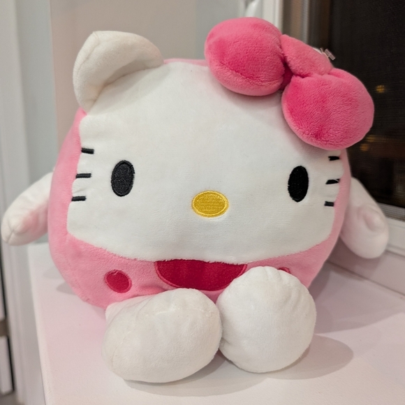 Sanrio Hello Kitty Cube Square Plush 8" NWT - Picture 3 of 7